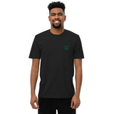 Organic recycled t-shirt with green embroidered k logo